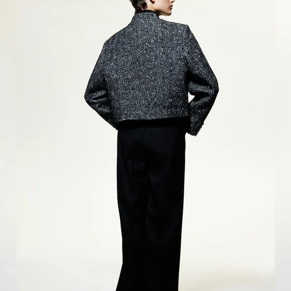 H&M Tweed Cropped Jacket Medium Black White Boucle Blazer Gold Buttons Classic - Picture 4 of 14